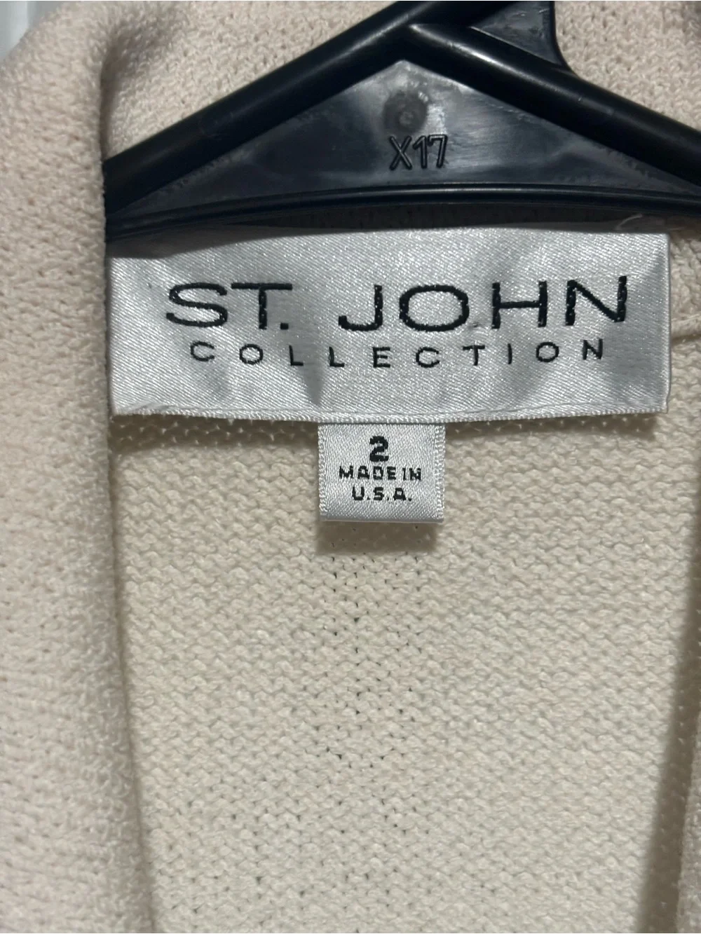 Vintage St John Collection Ivory and Black Santana 90s Knit Blazer Jacket - Picture 4 of 13
